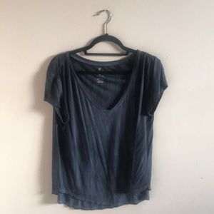 American Eagle V Neck Tee